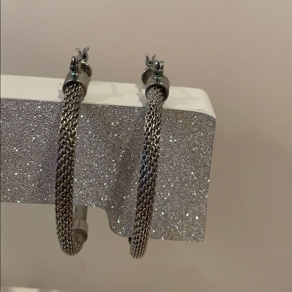 🎉Last deal 🎉Cache hoop earring - Picture 1 of 5
